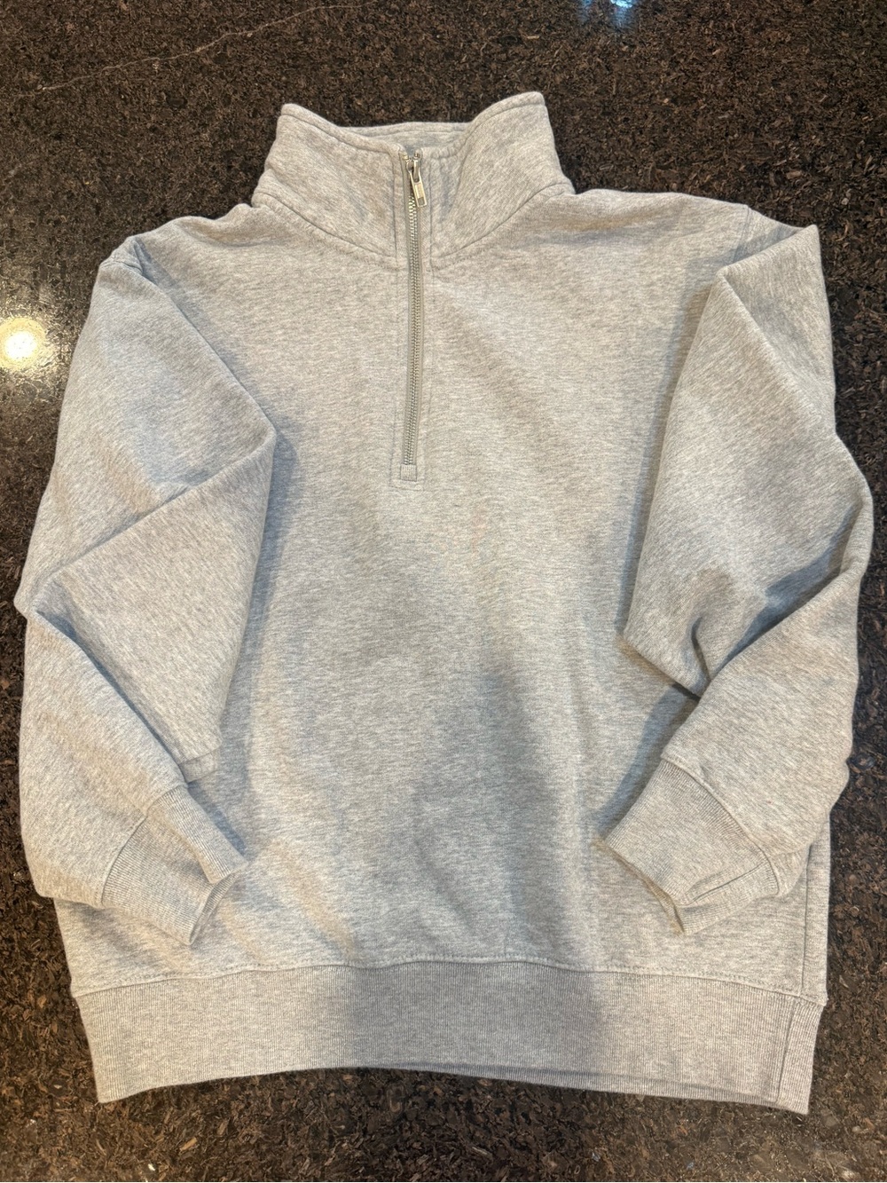 EXCELLENT CONDITION. Brandy Melville Grey Quarter-Zip Sweatshirt. One size.